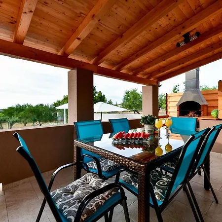 House Gabriela