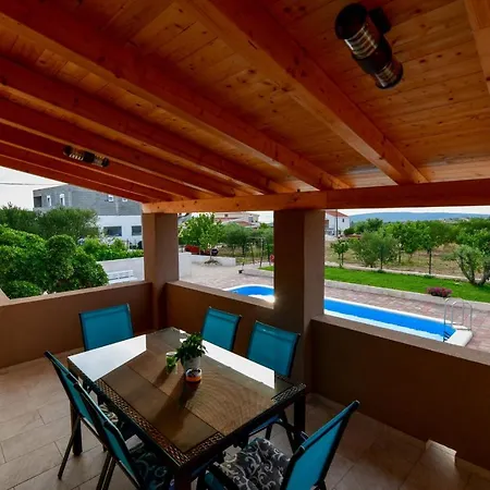 House Gabriela Debeljak
