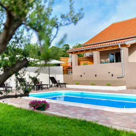 House Gabriela Holiday home